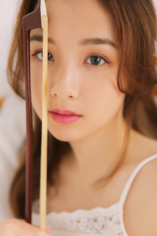 女同